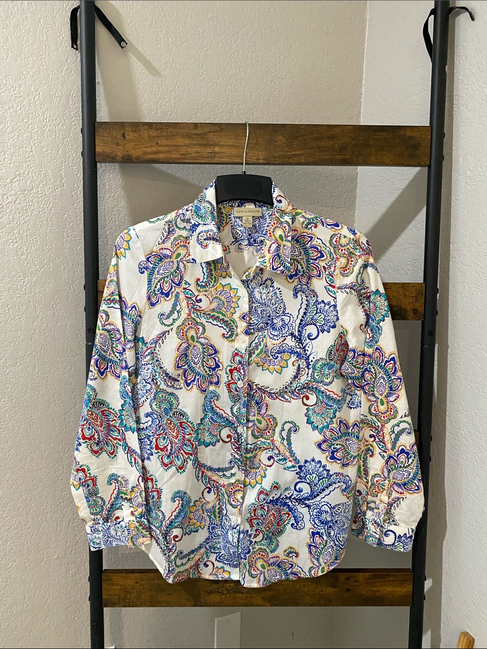 Woman Appleseed's White Paisley Button-Down Shirt with Multicolor Print